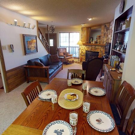 レッドリバーFlagg Mountain 7 Townhouse With High Speed Wifiアパートメント エクステリア 写真