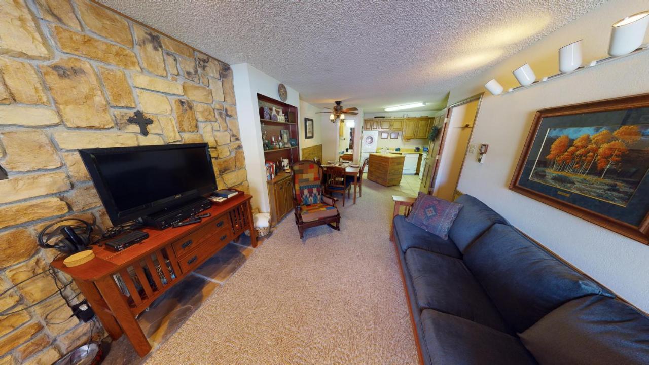 レッドリバーFlagg Mountain 7 Townhouse With High Speed Wifiアパートメント エクステリア 写真