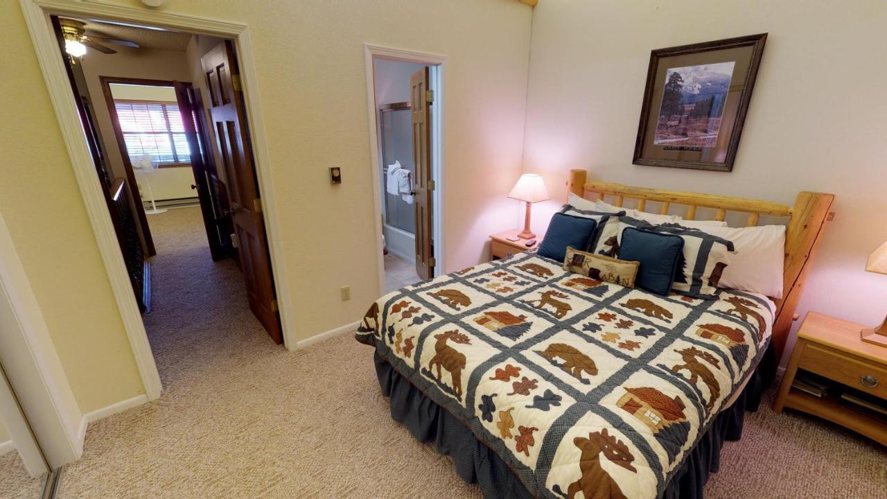 レッドリバーFlagg Mountain 7 Townhouse With High Speed Wifiアパートメント エクステリア 写真