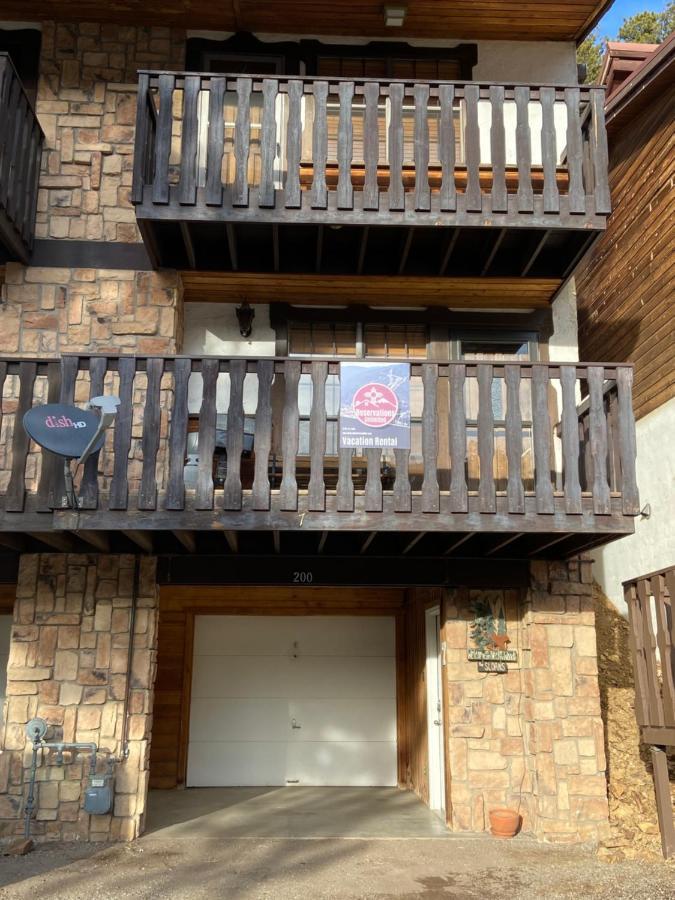 レッドリバーFlagg Mountain 7 Townhouse With High Speed Wifiアパートメント エクステリア 写真