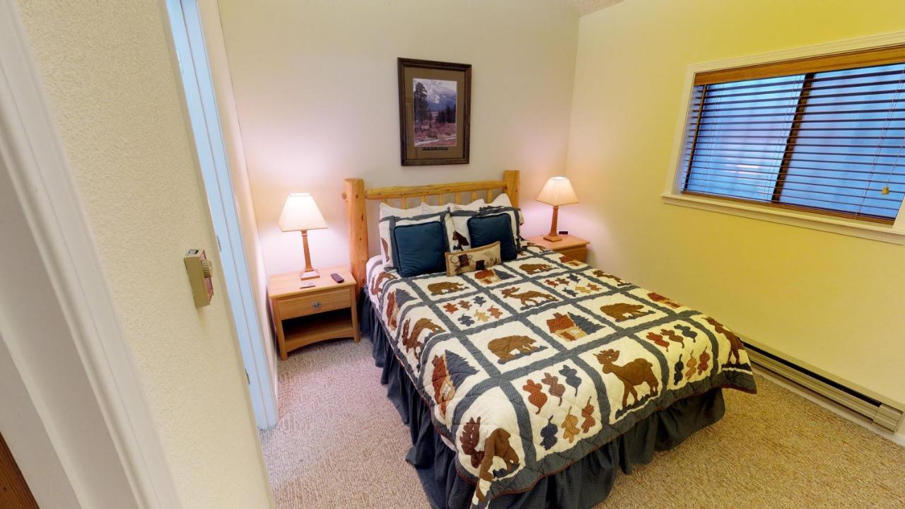 レッドリバーFlagg Mountain 7 Townhouse With High Speed Wifiアパートメント エクステリア 写真