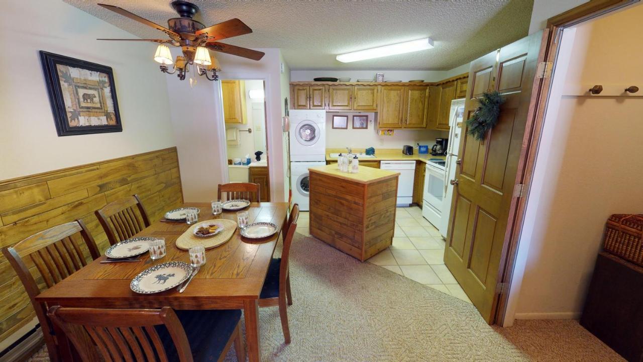 レッドリバーFlagg Mountain 7 Townhouse With High Speed Wifiアパートメント エクステリア 写真