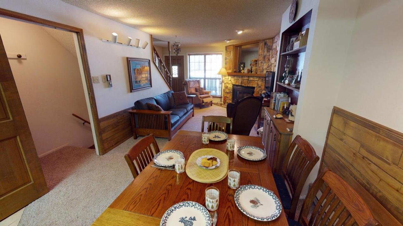 レッドリバーFlagg Mountain 7 Townhouse With High Speed Wifiアパートメント エクステリア 写真